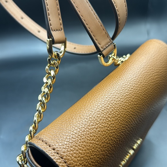 NWOT- Michael Kors Small Crossbody Bag with dust bag - Picture 11 of 12